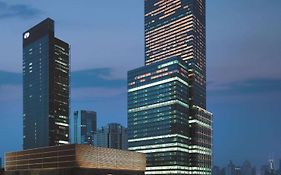 上海静安香格里拉大酒店 - 位于南京西路静安嘉里中心，地处静安寺商圈核心区域，毗邻静安寺，近上海展览中心